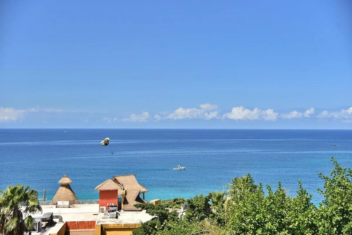 Emerald Cottage Studio Montego Bay Apartment